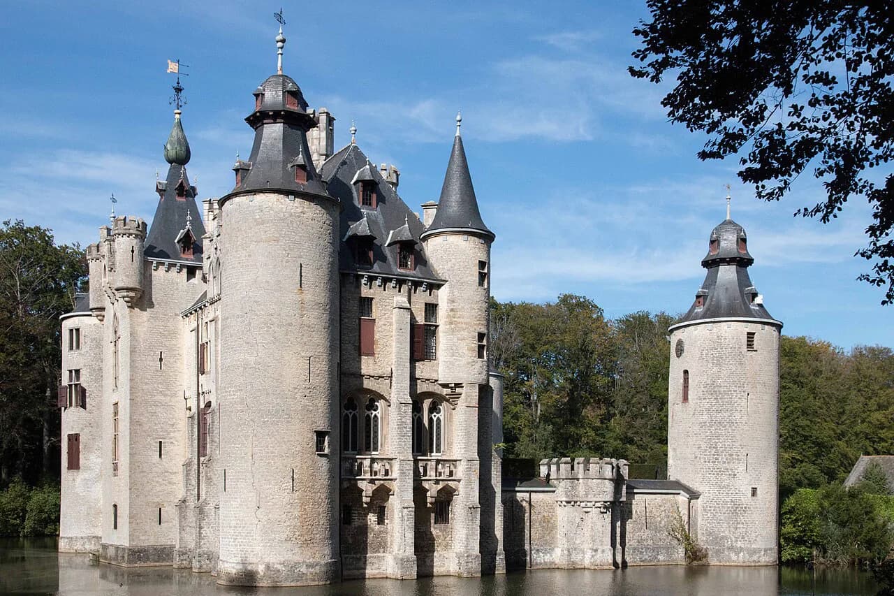 Belgium in April: Weather, Crowds and Where to Go