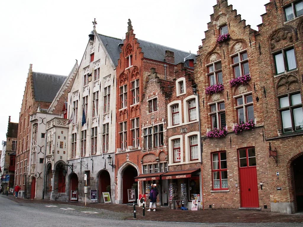 Bruges in October: Autumn Weather, Crowds and What to See