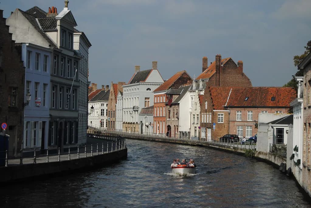 Bruges Bike Rental: Where to Hire a Bike and What to Ride