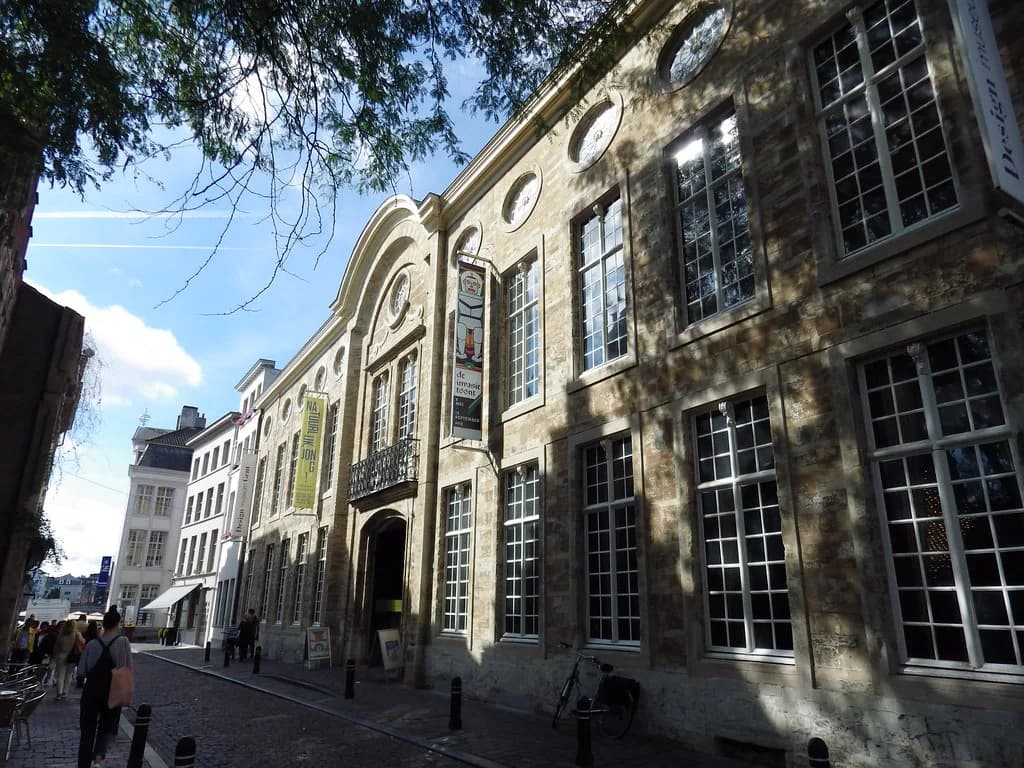 Ghent Architecture: A Walking Guide to the City's Key Buildings