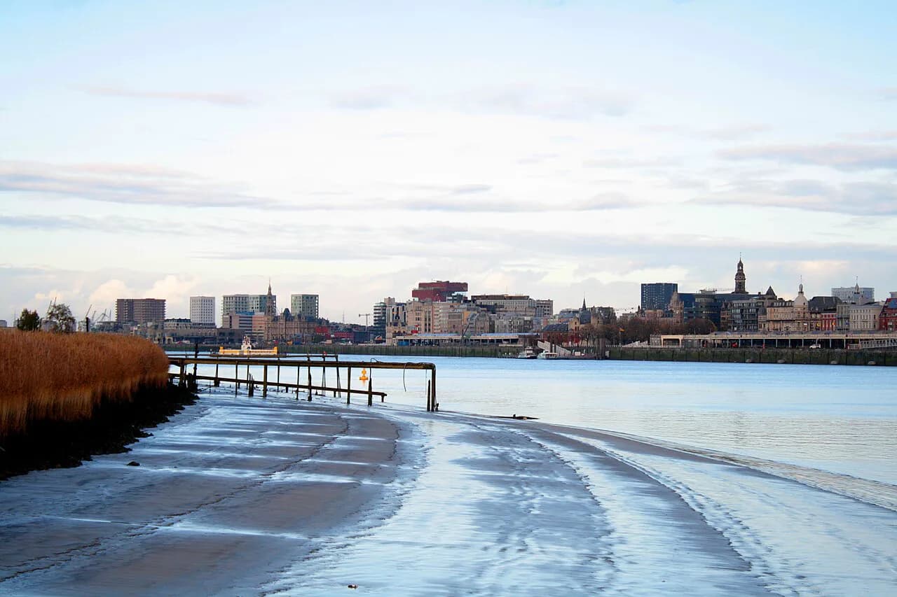 Antwerp neighbourhoods: how to choose where to wander