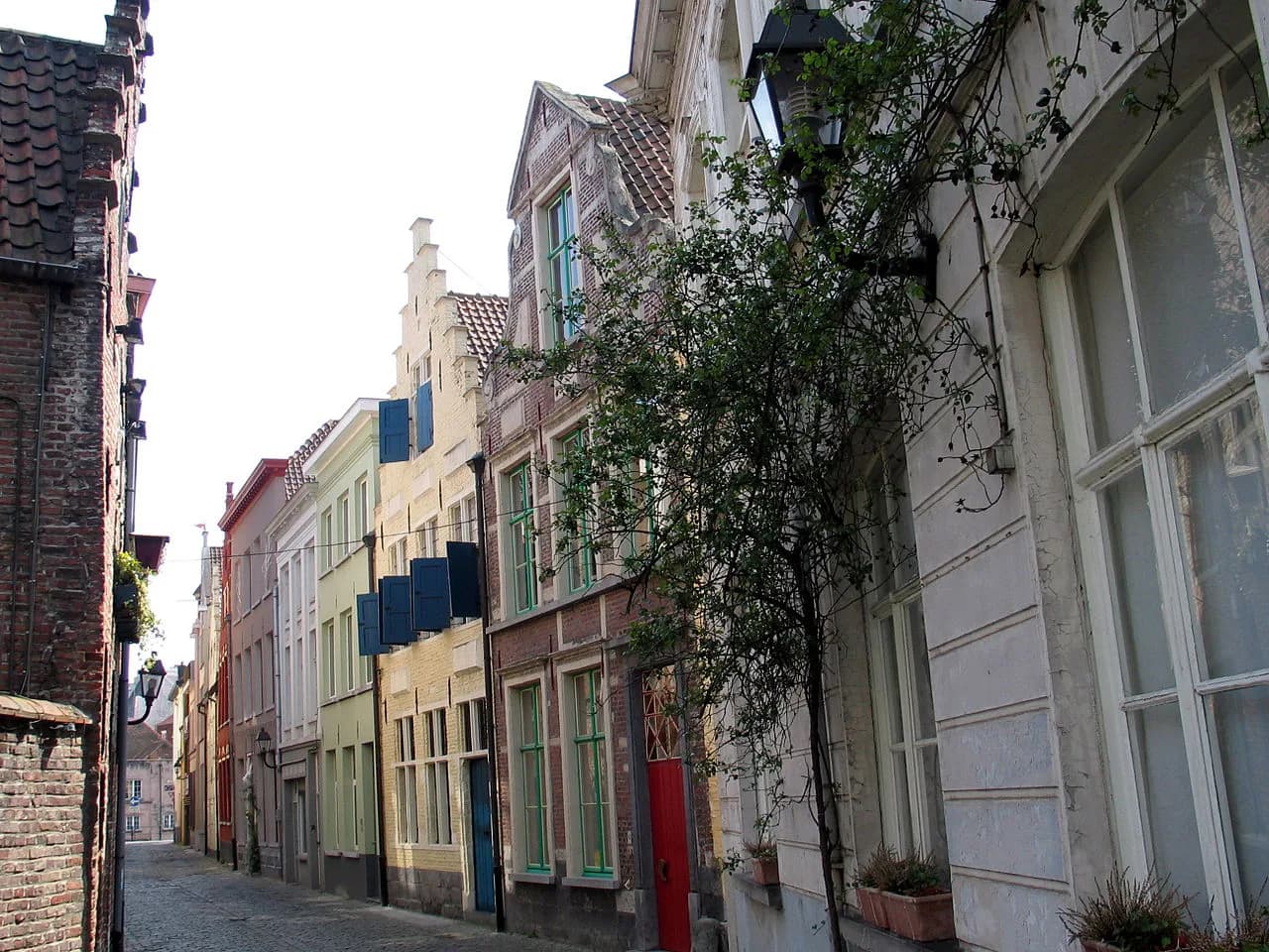Planning Ghent neighbourhoods: where each area fits your trip