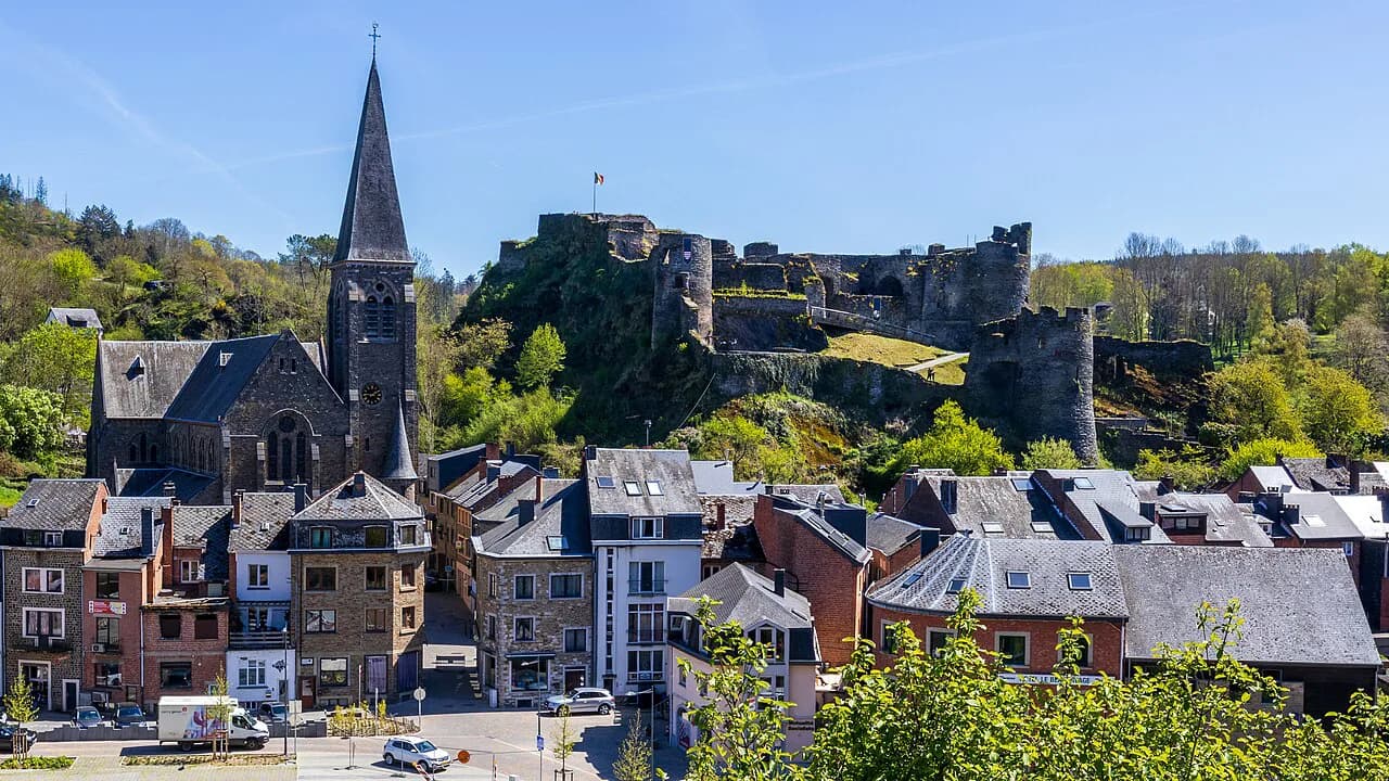 La Roche-en-Ardenne: Castle Ruins and the Town Below