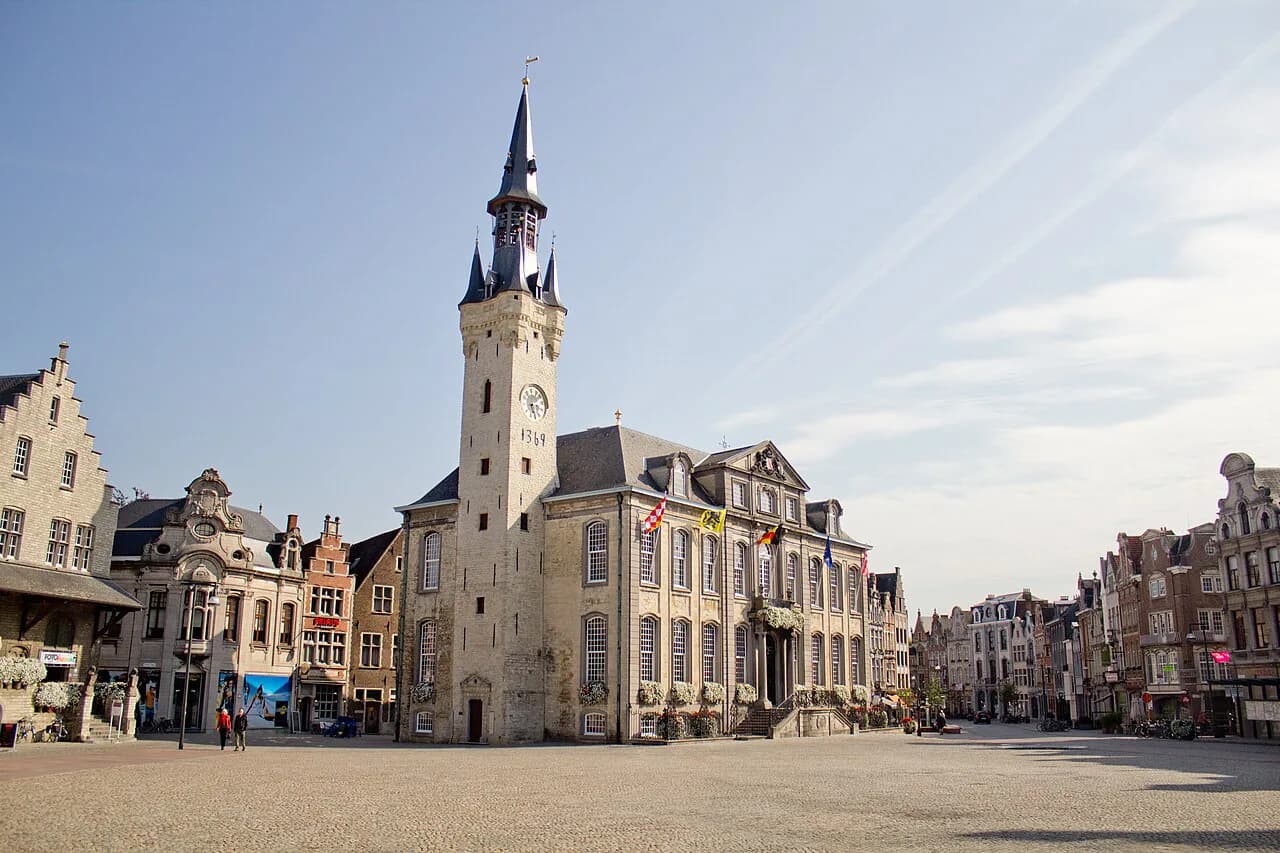 Lier, Belgium: A Short Guide to the Zimmer Tower and Old Town