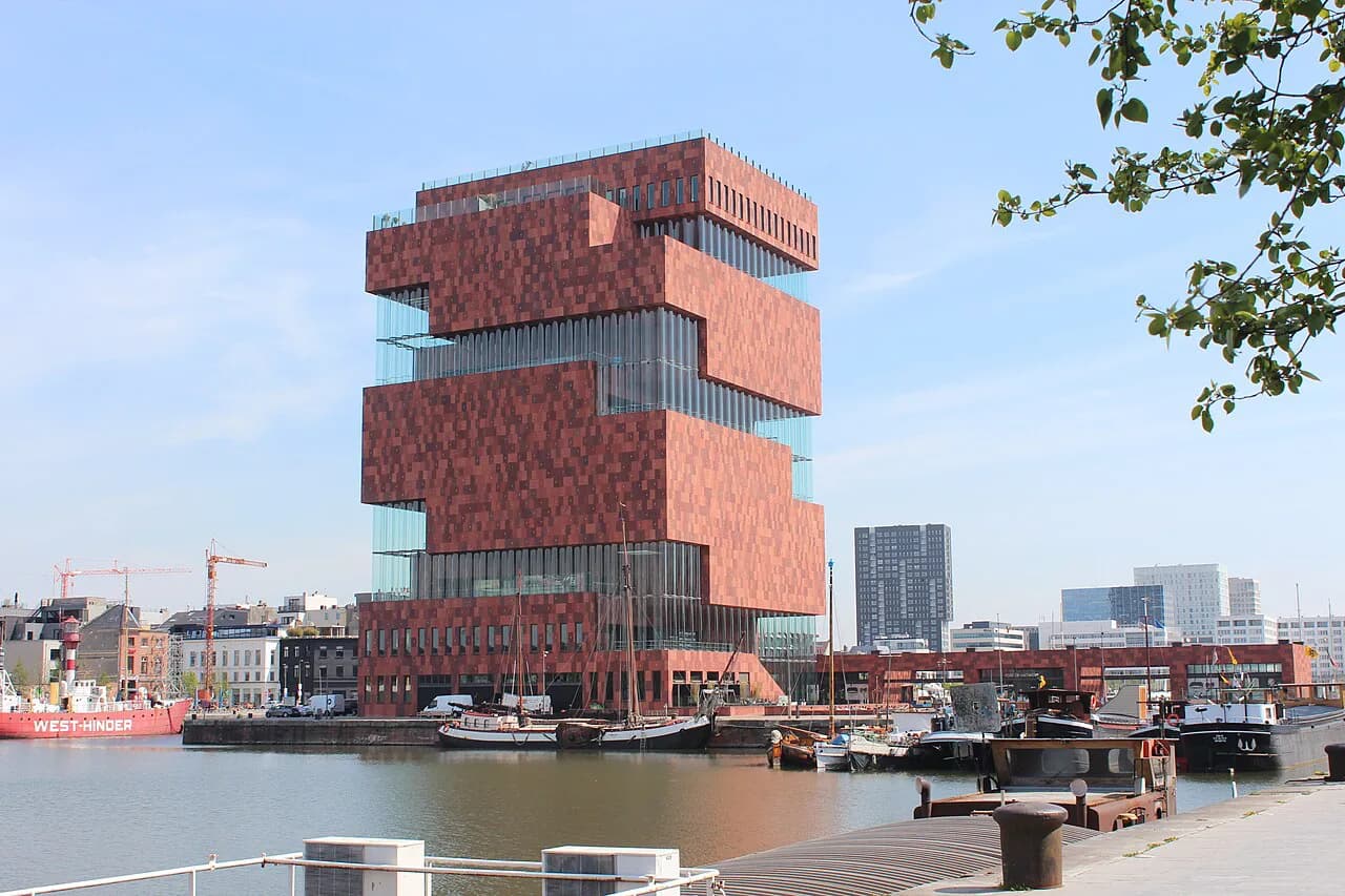 MAS Antwerp: Visiting the Museum aan de Stroom