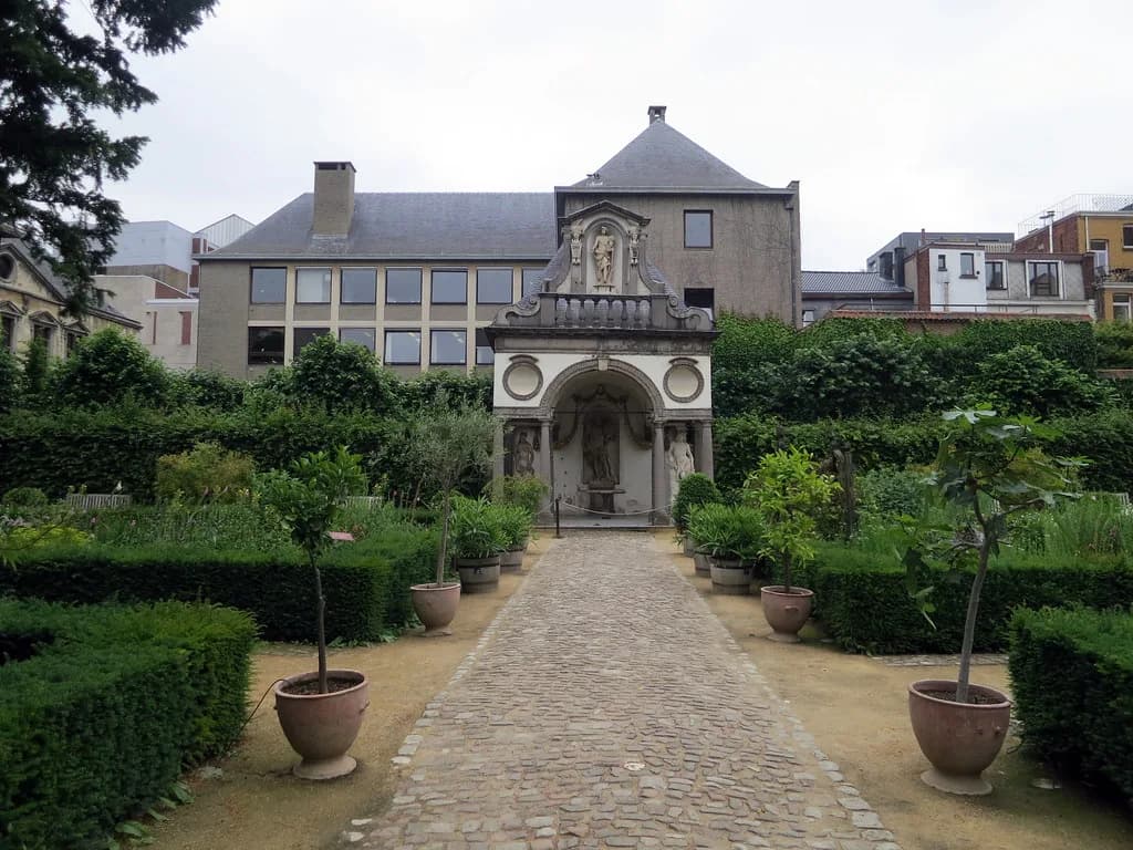 Antwerp Day Trip: A One-Day Route Through the Old Town