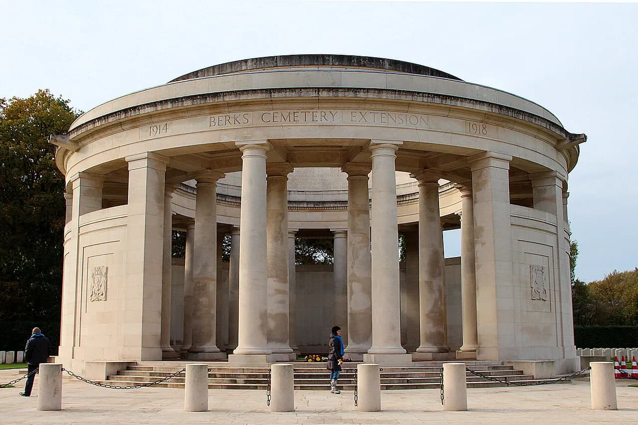 Ploegsteert: The Memorial, the Wood and the Truce Ground