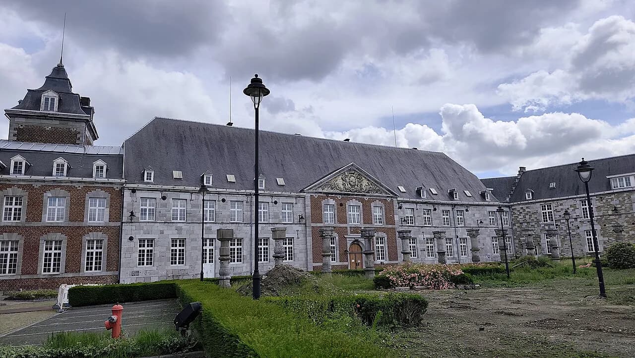 Saint-Laurent, Liège: A Neighbourhood Guide