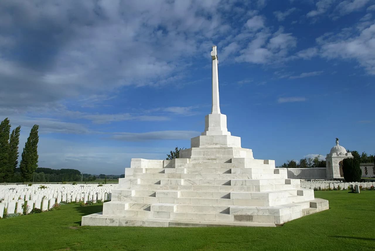 Tyne Cot Cemetery: Visiting the Ypres Salient's Largest War Cemetery