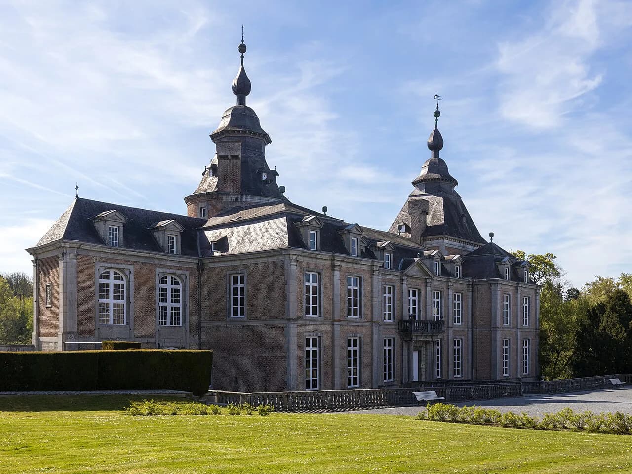 Modave Castle: Visiting the Château de Modave and Its Gardens