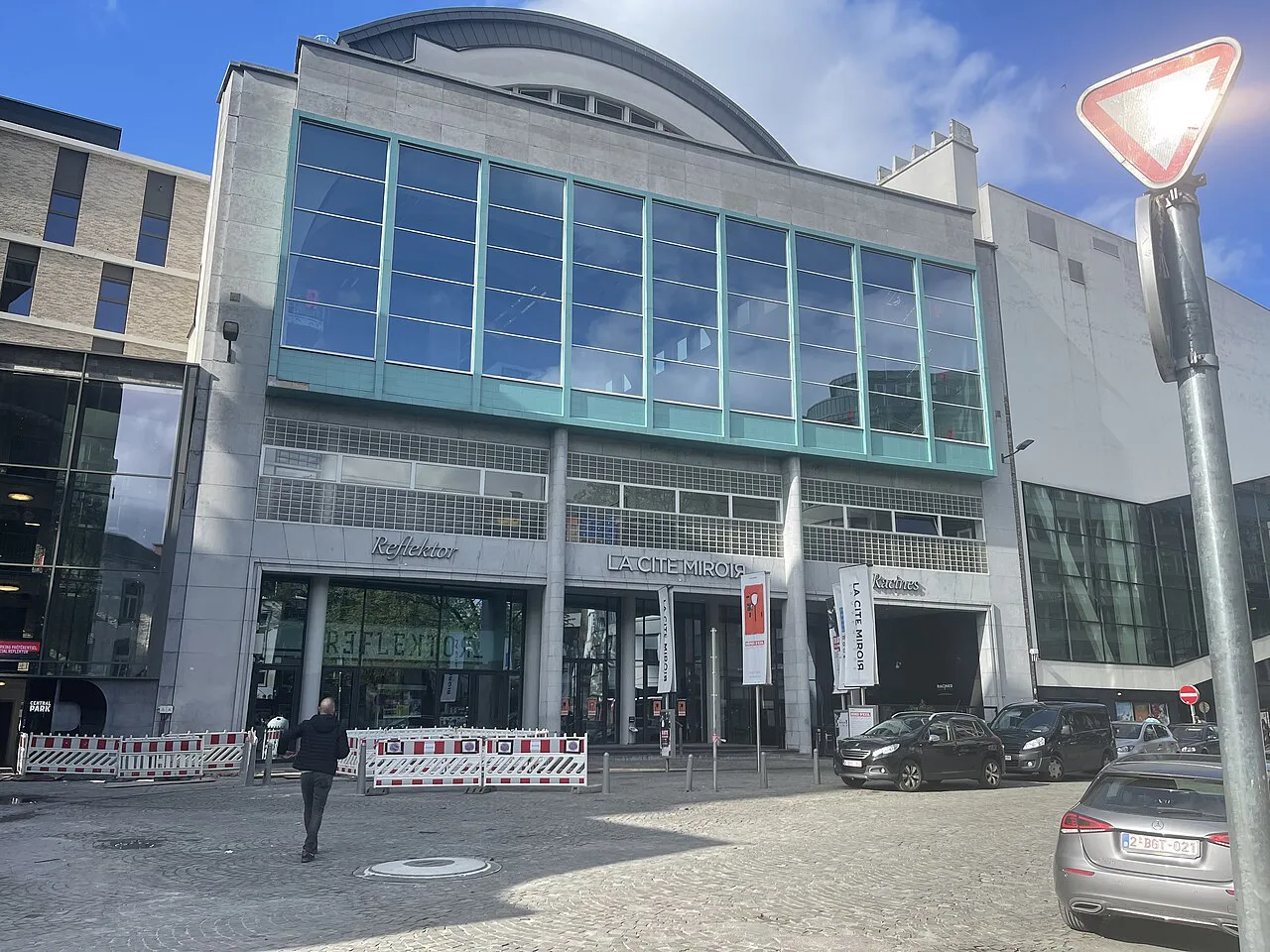 The entrance façade of La Cité Miroir, the former Sauvenière baths, Liège.