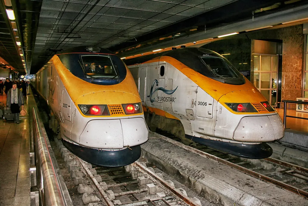 Two Eurostar trains at Brussels-Midi station.