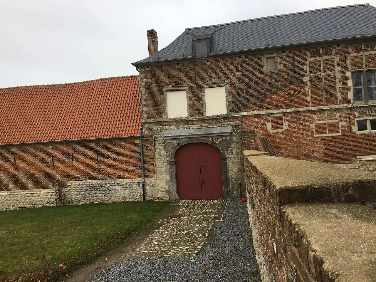 The south gate of Hougoumont farm, Braine-l'Alleud.