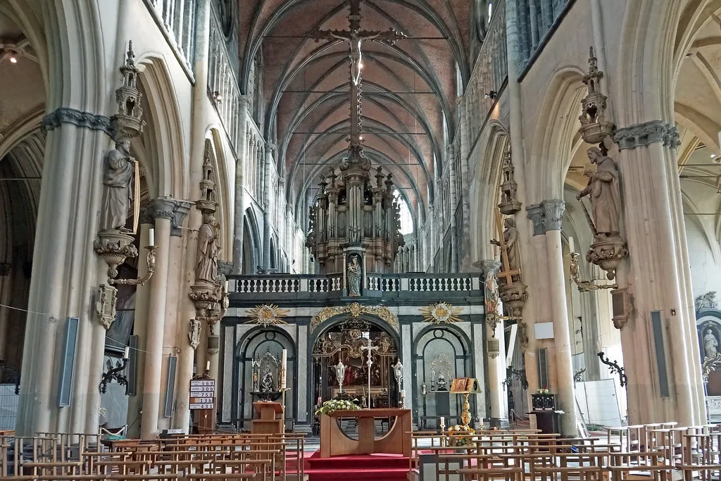 The nave and high altar inside the Church of Our Lady in Bruges.