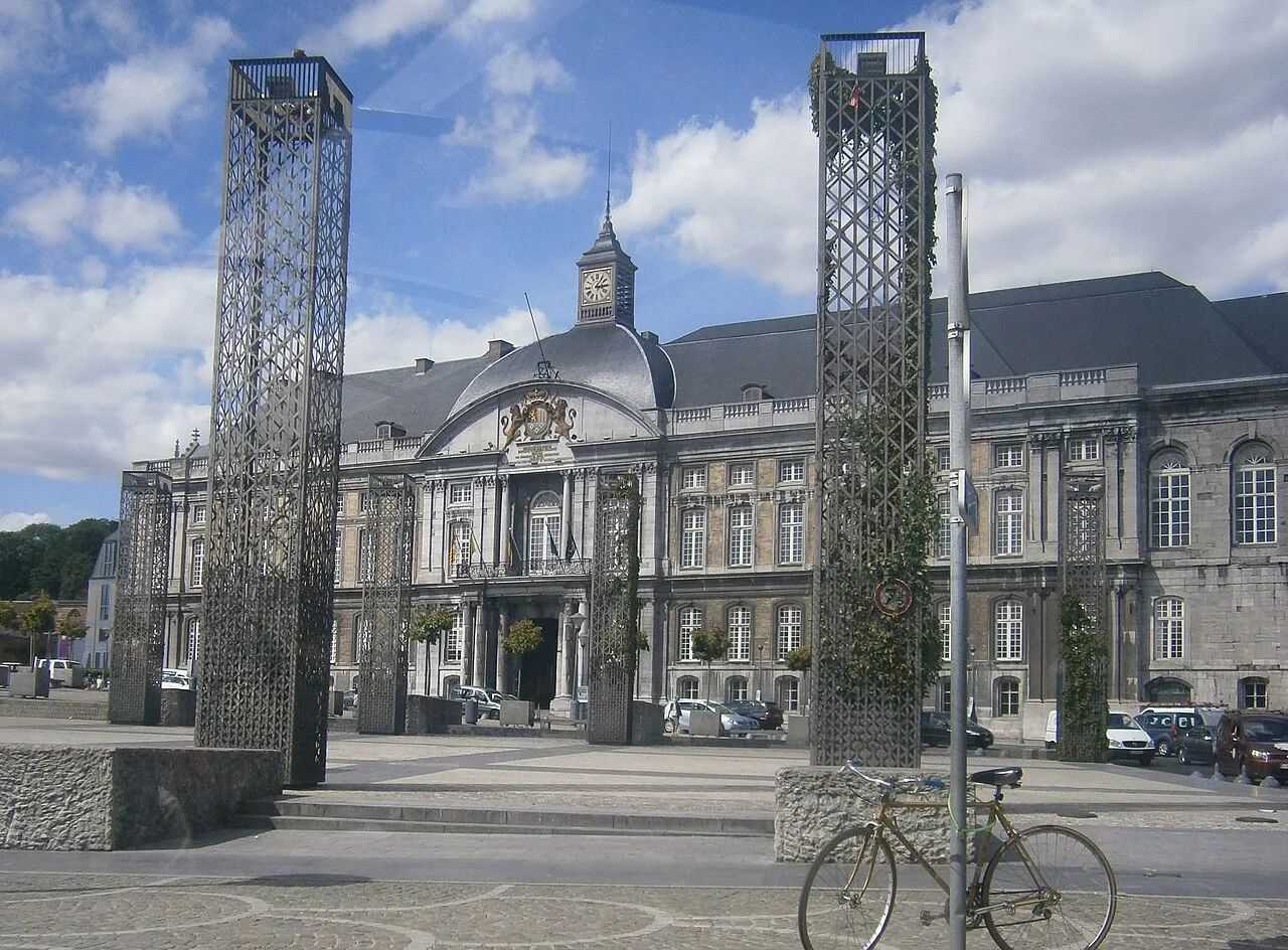 Place Saint-Lambert with the Palace of the Prince-Bishops behind, Liège.