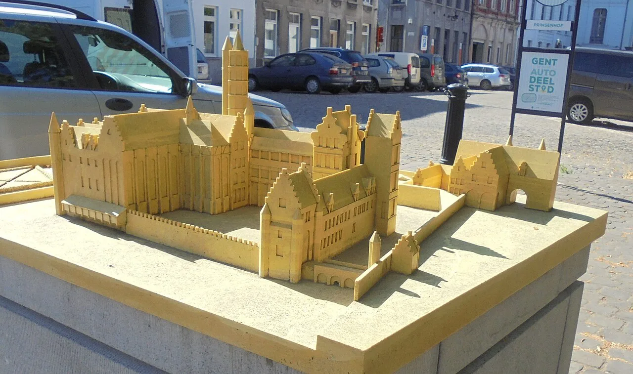 A scale model of the former Prinsenhof palace on the Prinsenhof, Ghent.