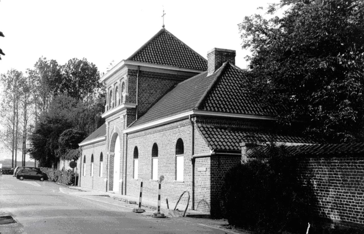 The street side of Sint-Sixtus Abbey in Westvleteren.